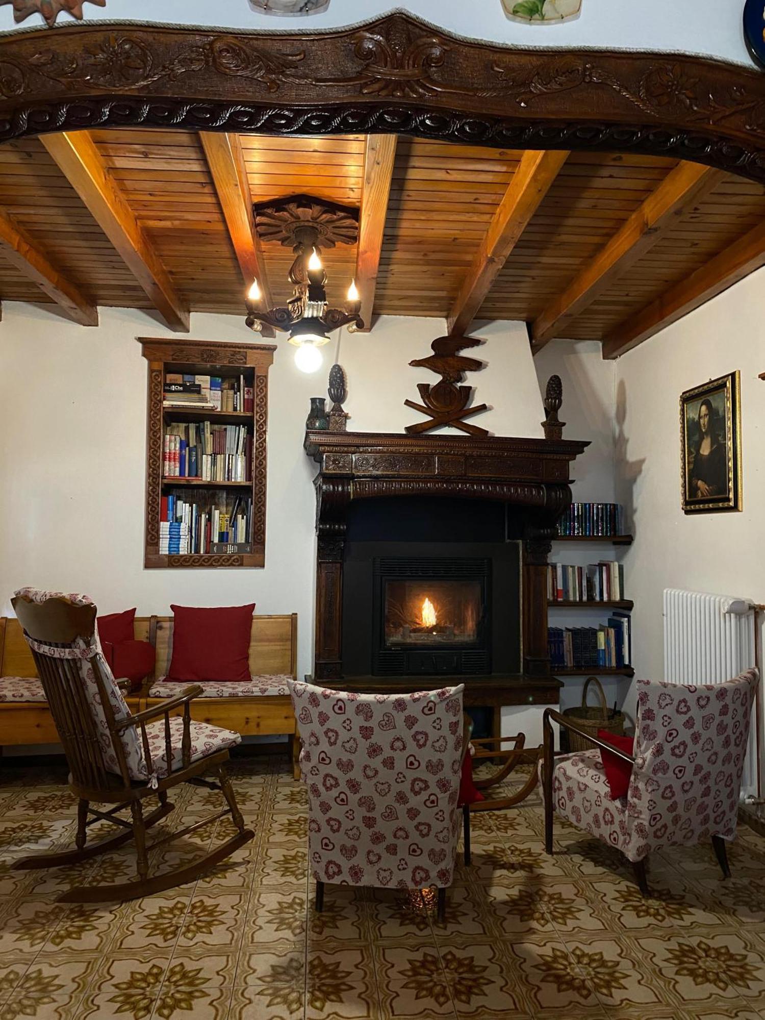 Casa Nel Centro Storico Di Borno Villa Luaran gambar