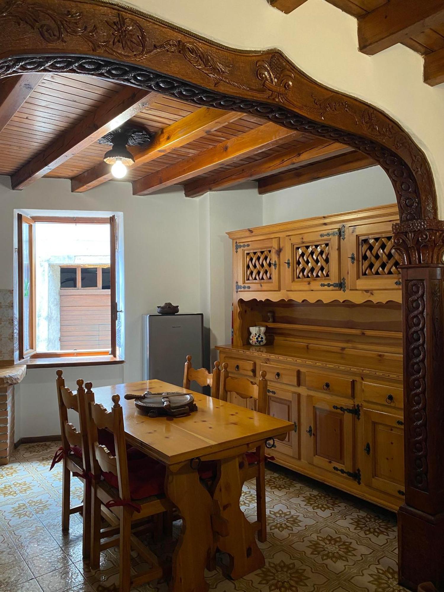 Casa Nel Centro Storico Di Borno Villa Luaran gambar