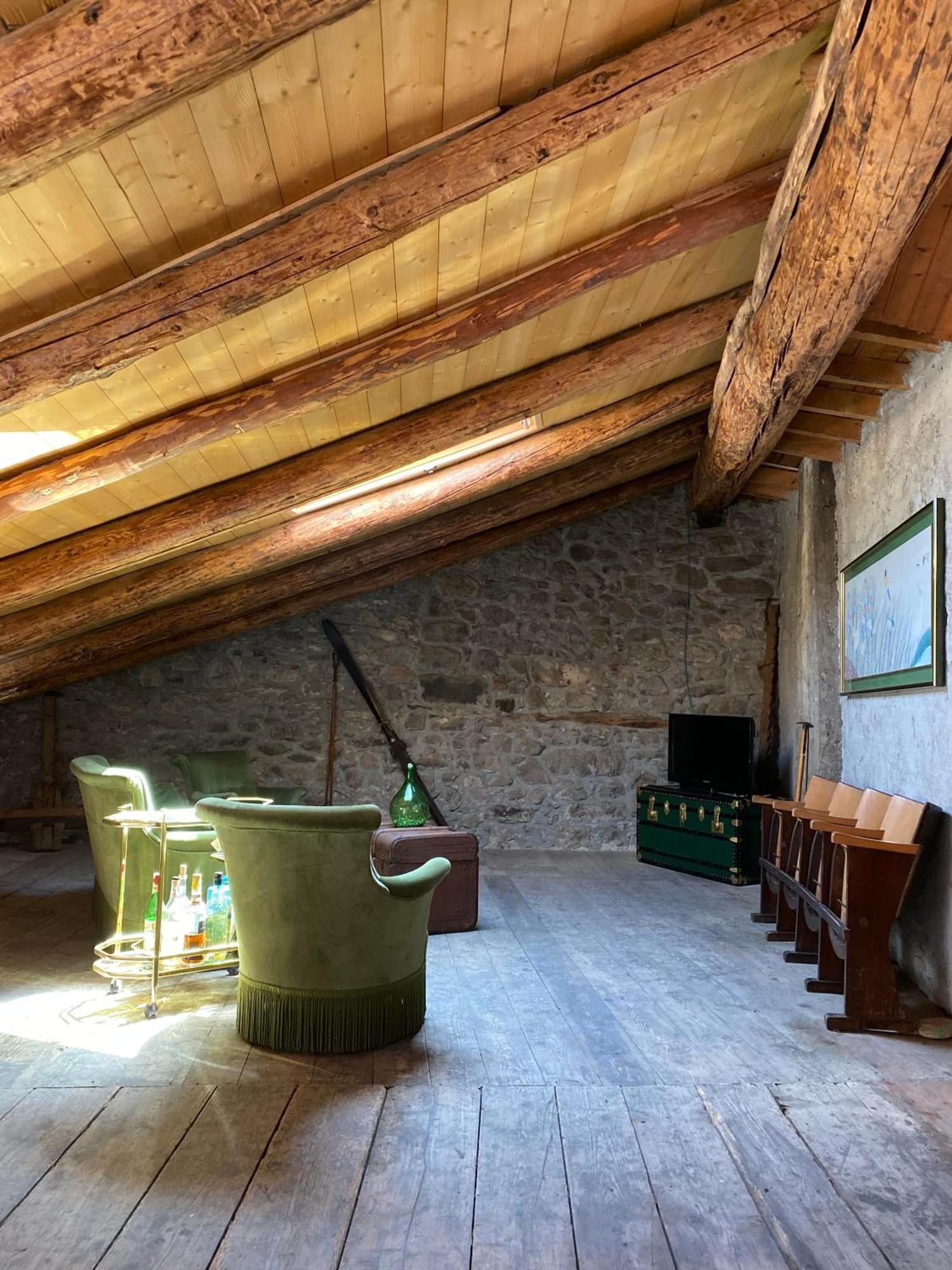 Casa Nel Centro Storico Di Borno Villa Luaran gambar