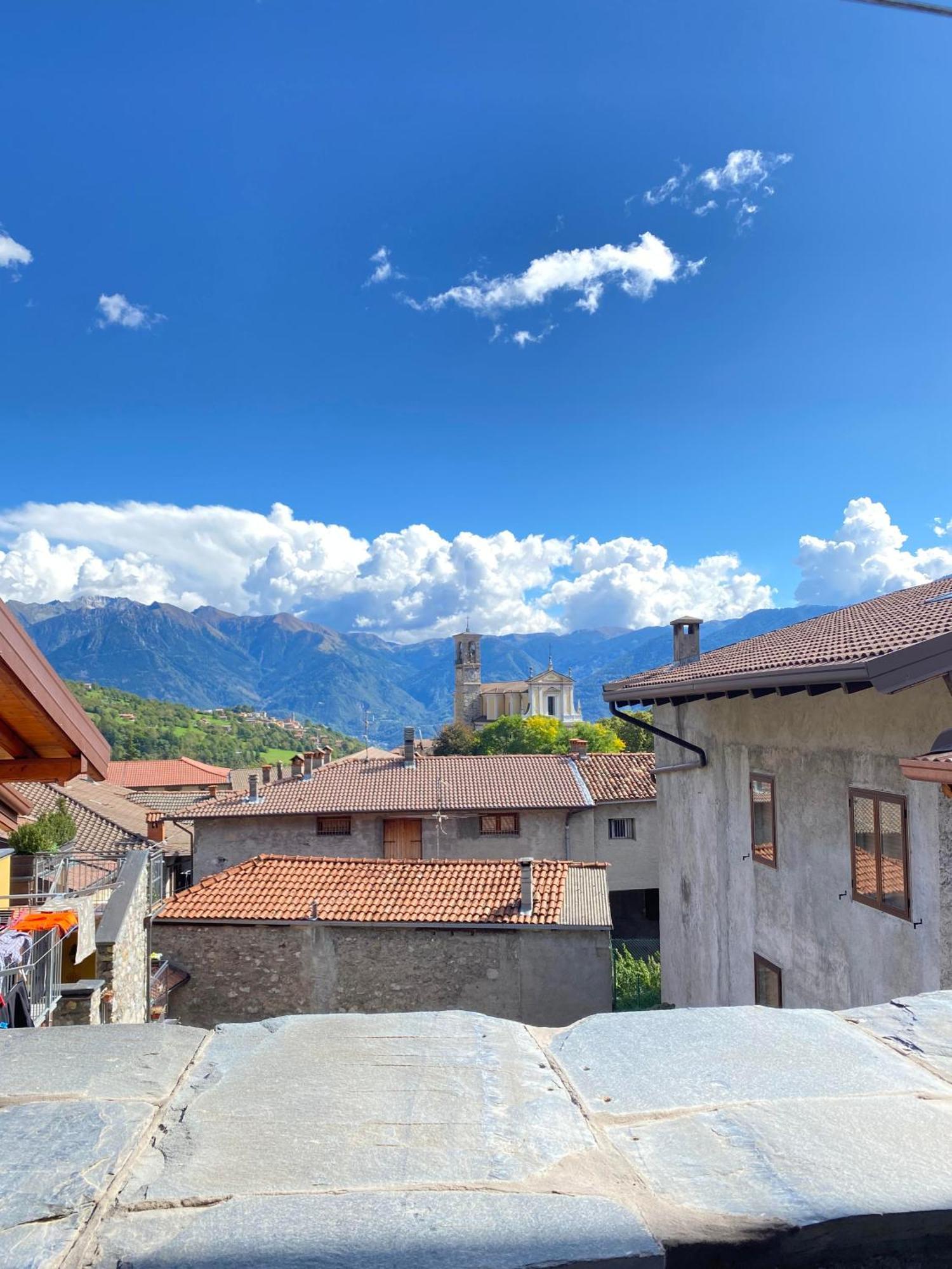 Casa Nel Centro Storico Di Borno Villa Luaran gambar